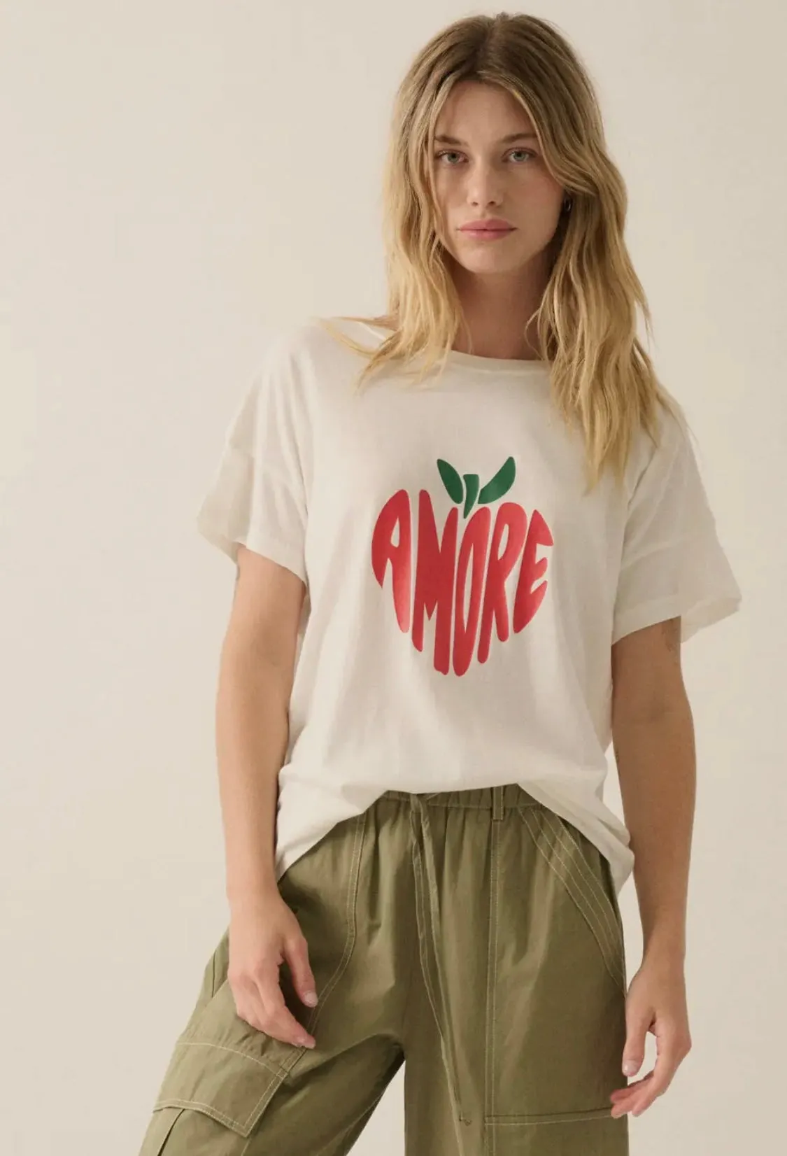 Amore Graphic Tee