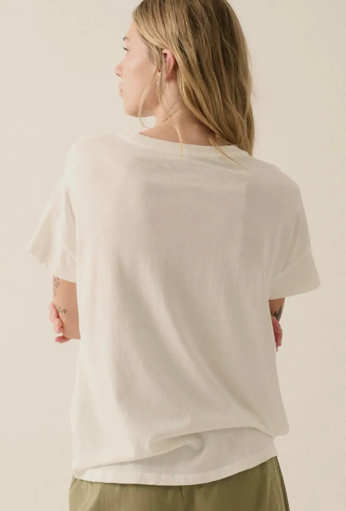 Amore Graphic Tee