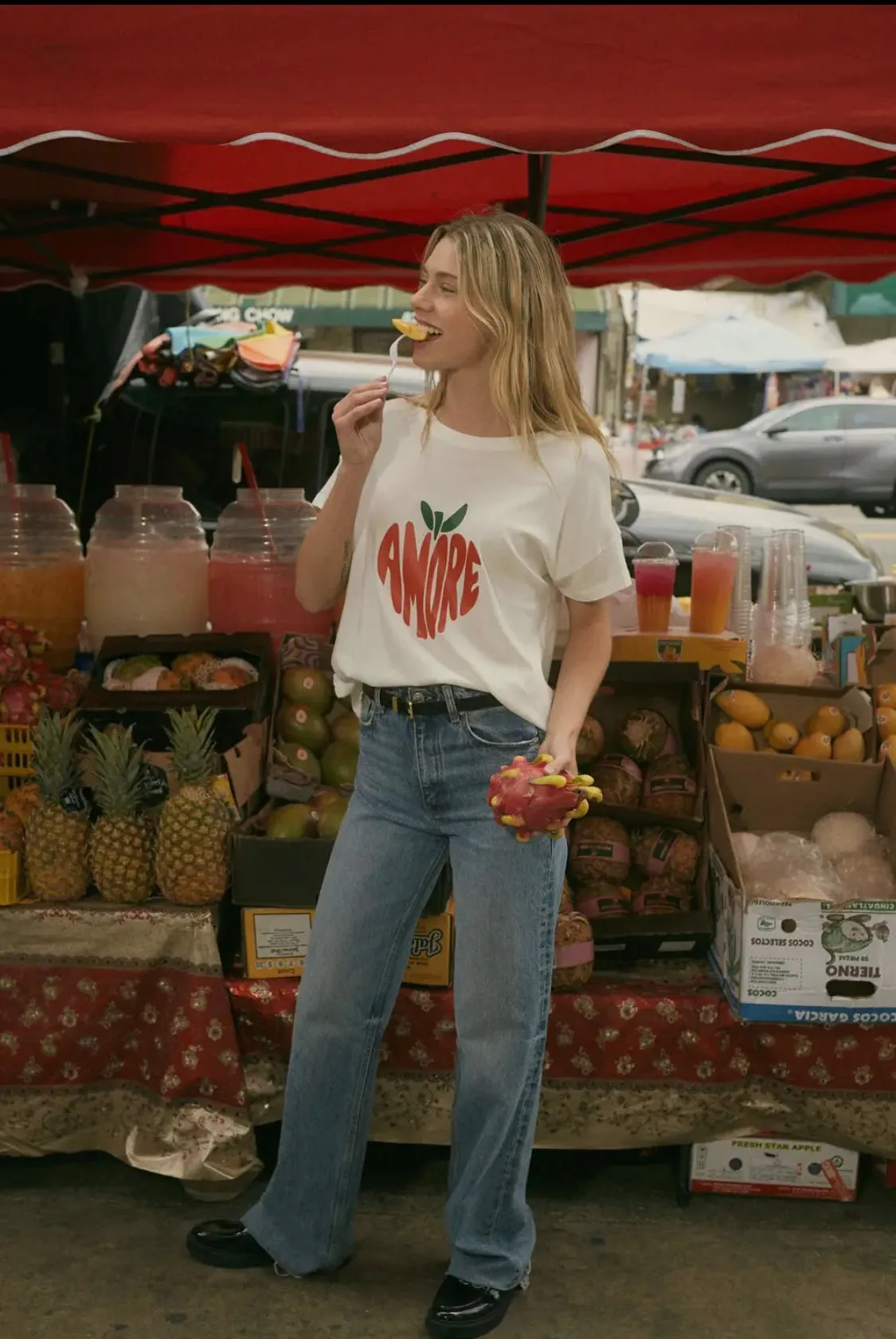 Amore Graphic Tee