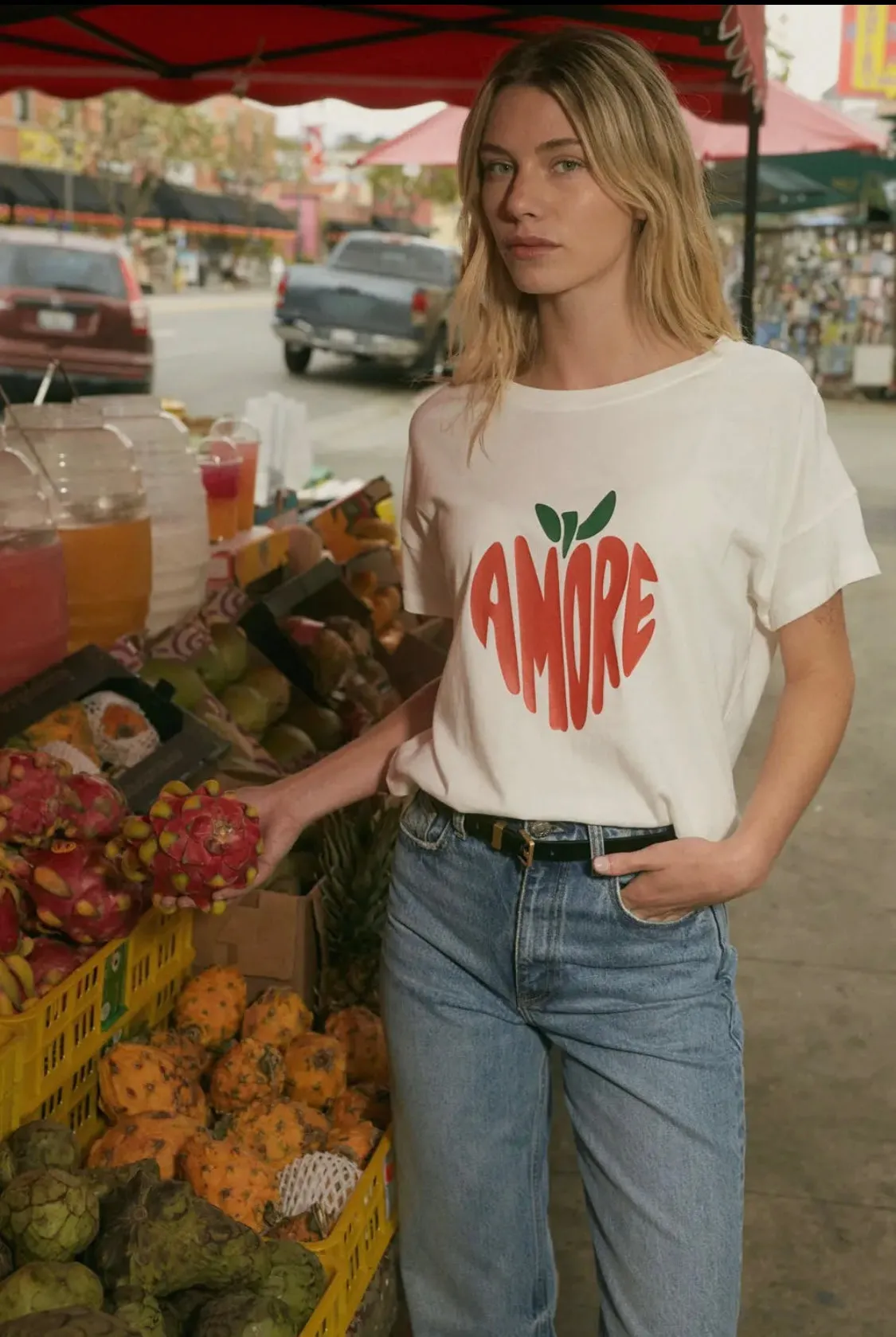 Amore Graphic Tee