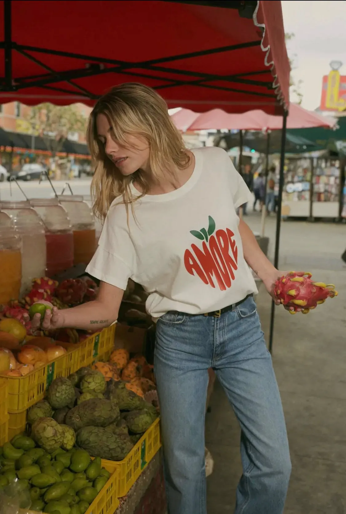 Amore Graphic Tee