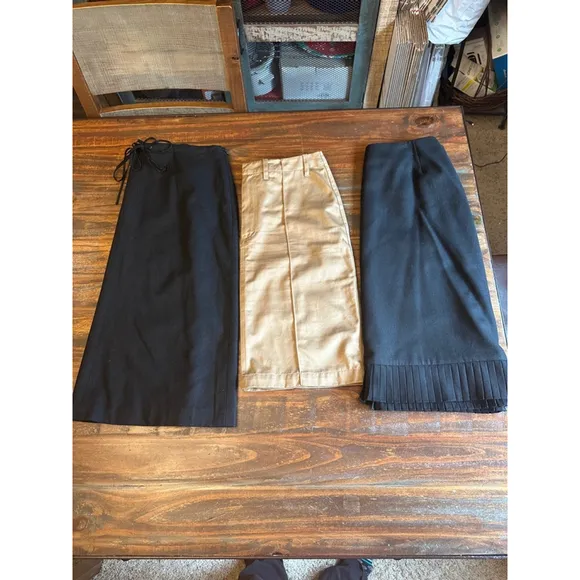 Ann Taylor &amp; Banana Republic Skirt‎ bundle, Size 8, Black &amp; Khaki