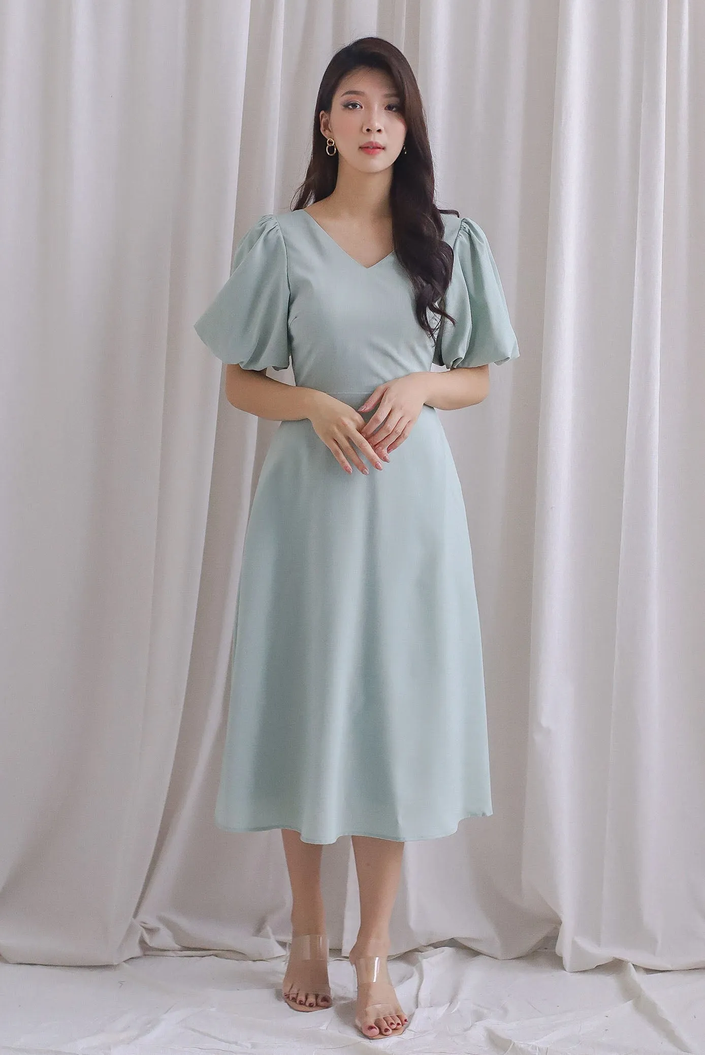 Evanne Twist Bow Back Midi Dress In Seafoam