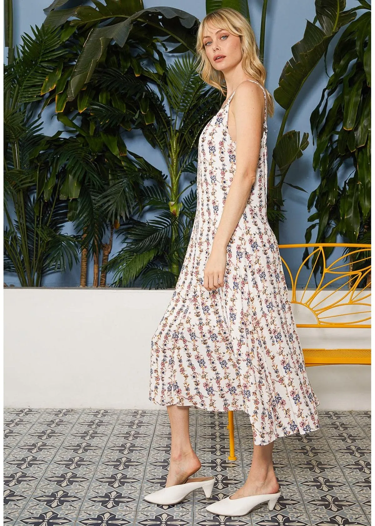 Floral V-Neck Sleeveless Maxi Dress