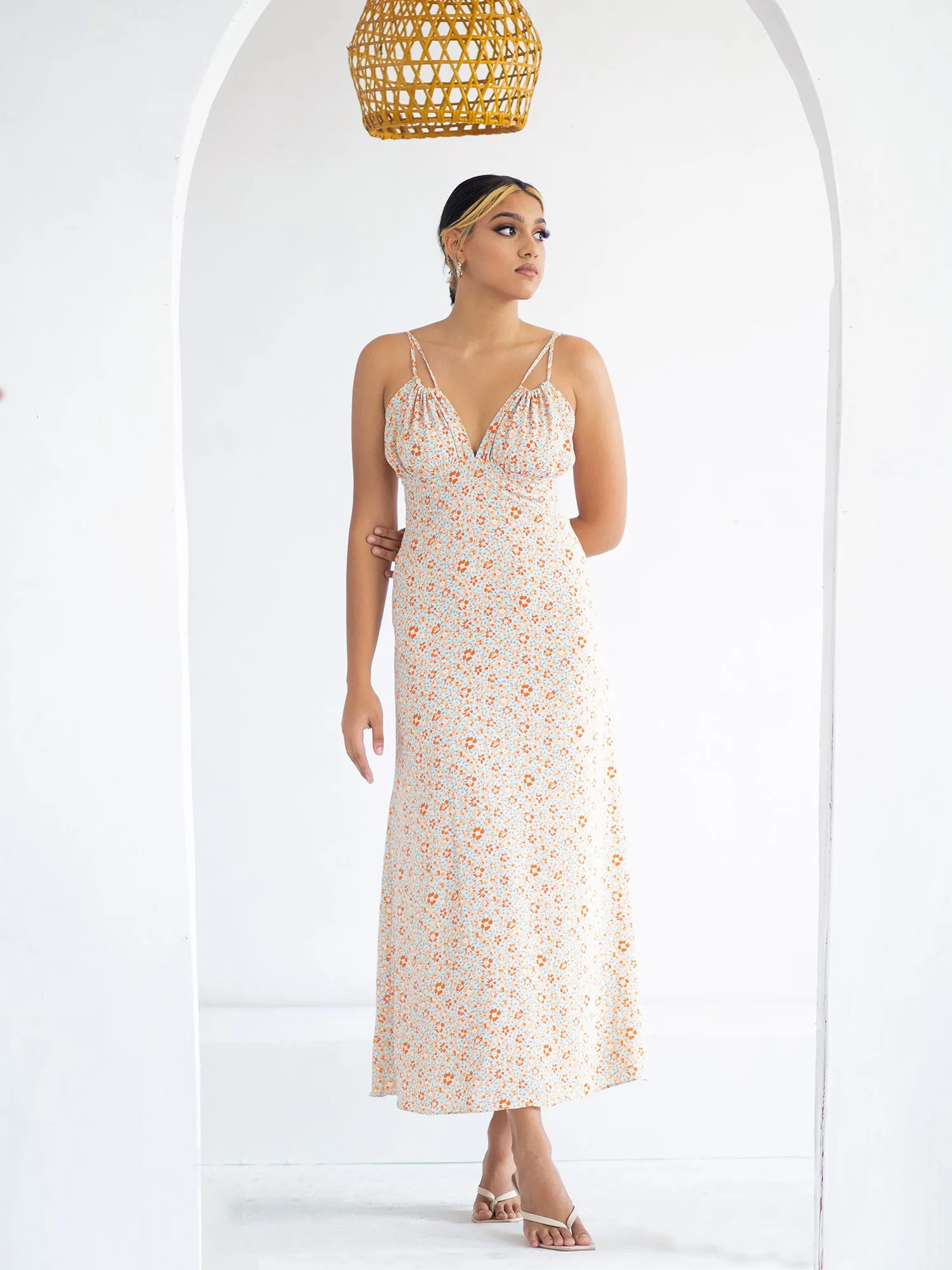 Front Tie Up Detal Maxi Dress