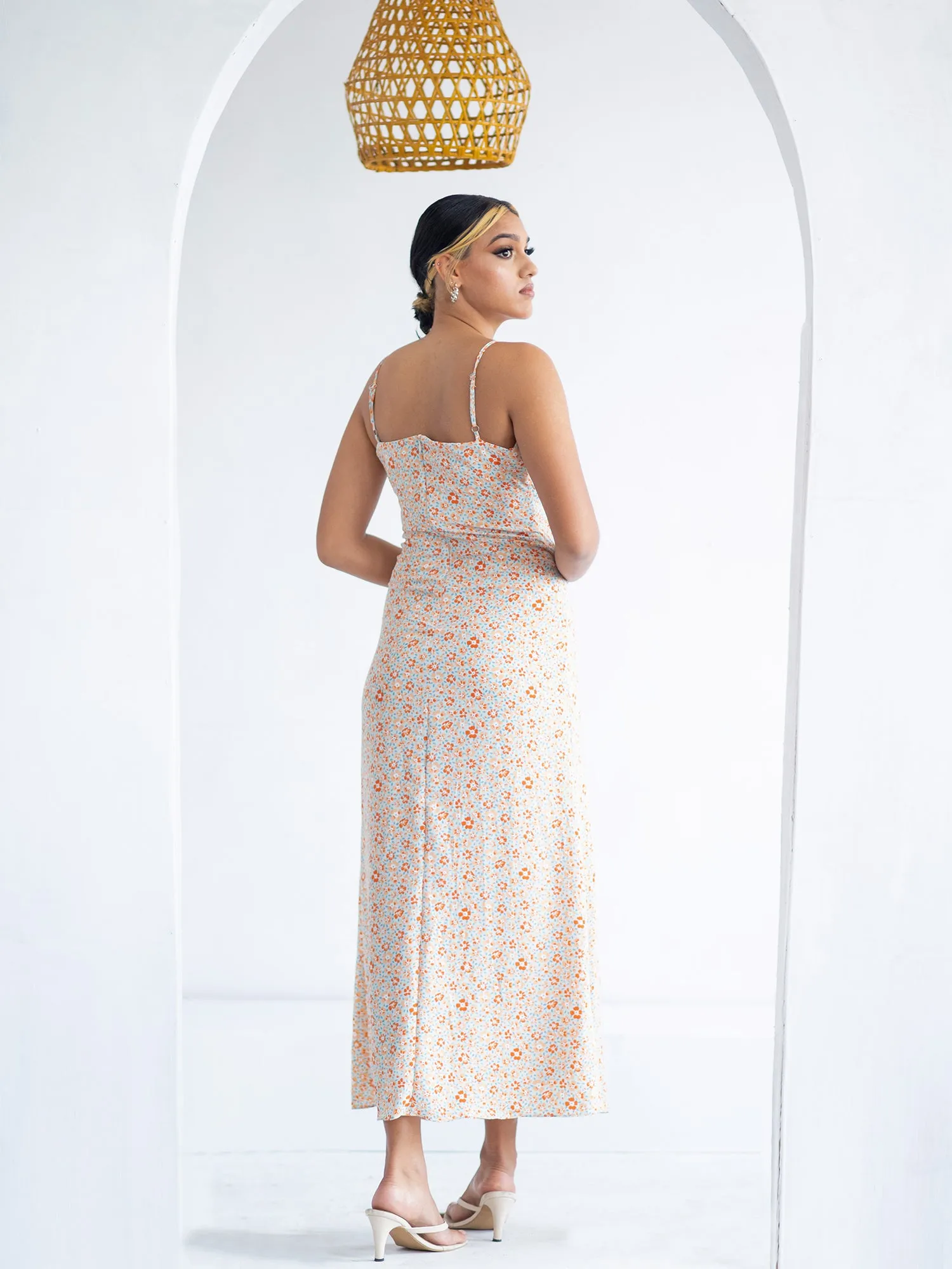 Front Tie Up Detal Maxi Dress