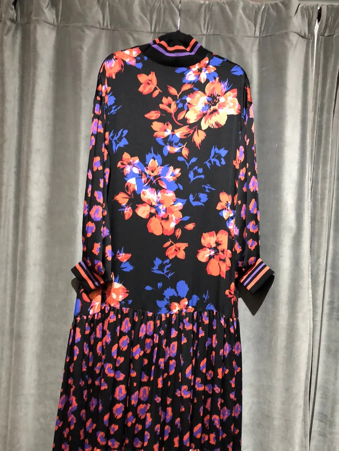 GIZIA Black Long Sleeve Floral Maxi Dress with Cotton Cuffs