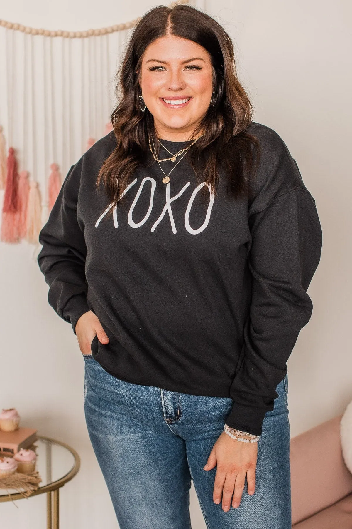 Hugs & Kisses "XOXO" Graphic Pullover- Black