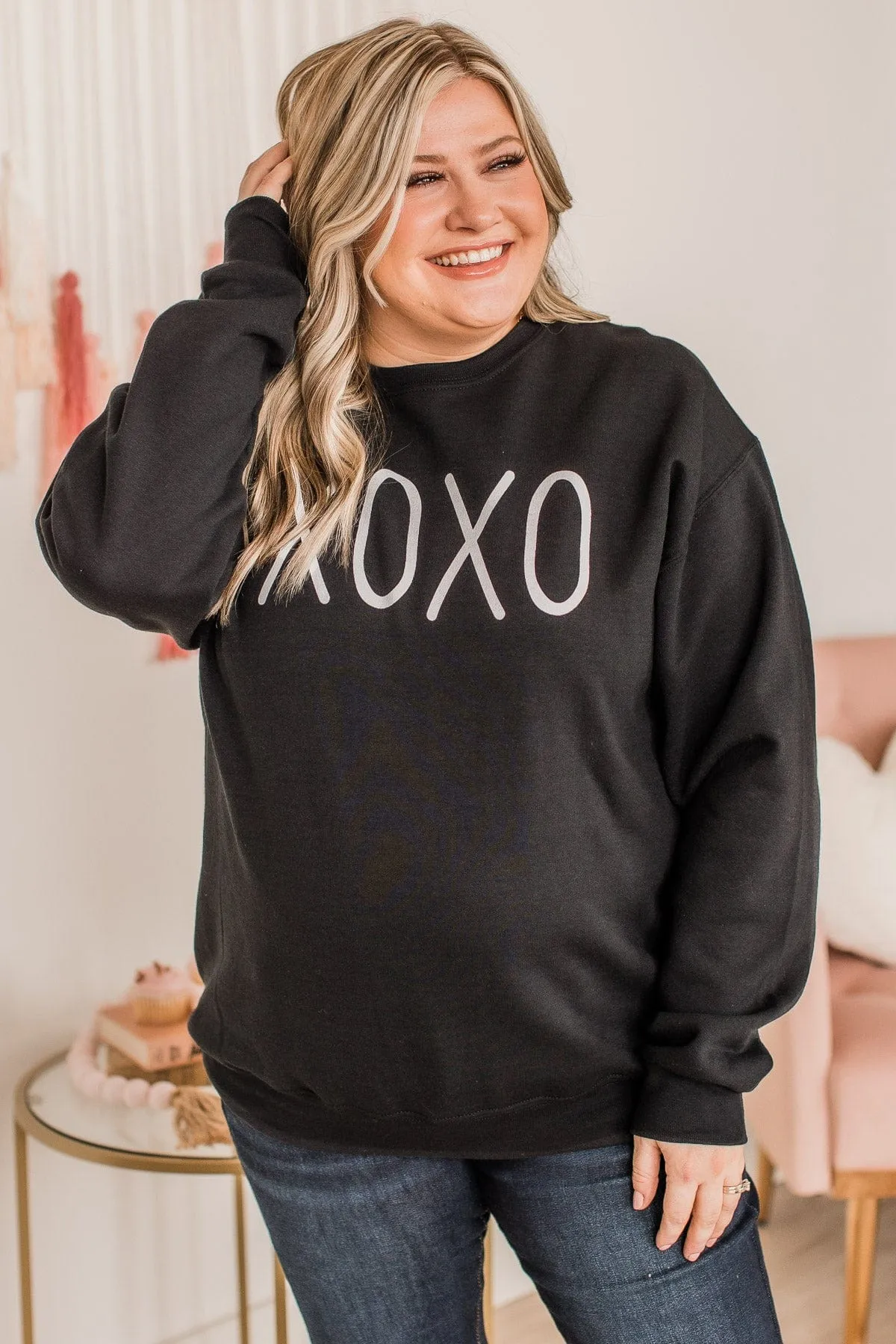 Hugs & Kisses "XOXO" Graphic Pullover- Black