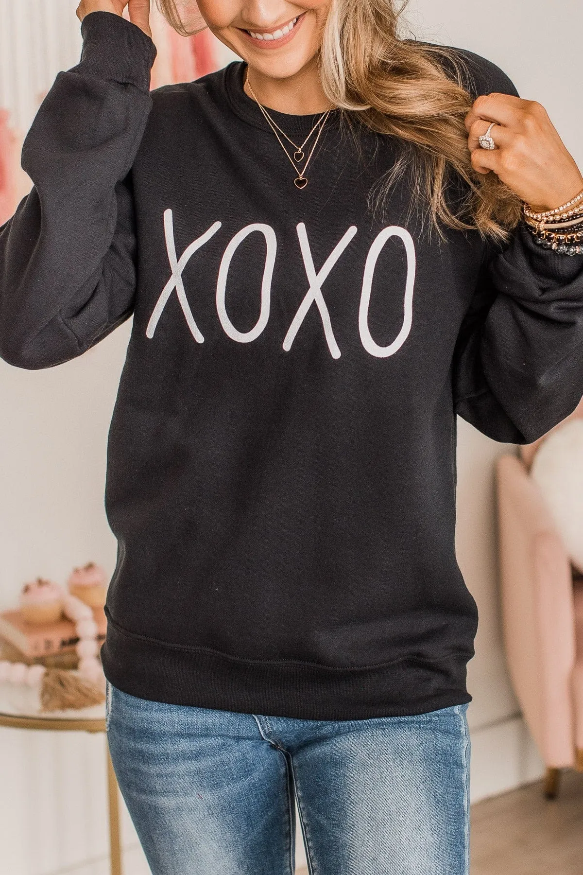 Hugs & Kisses "XOXO" Graphic Pullover- Black