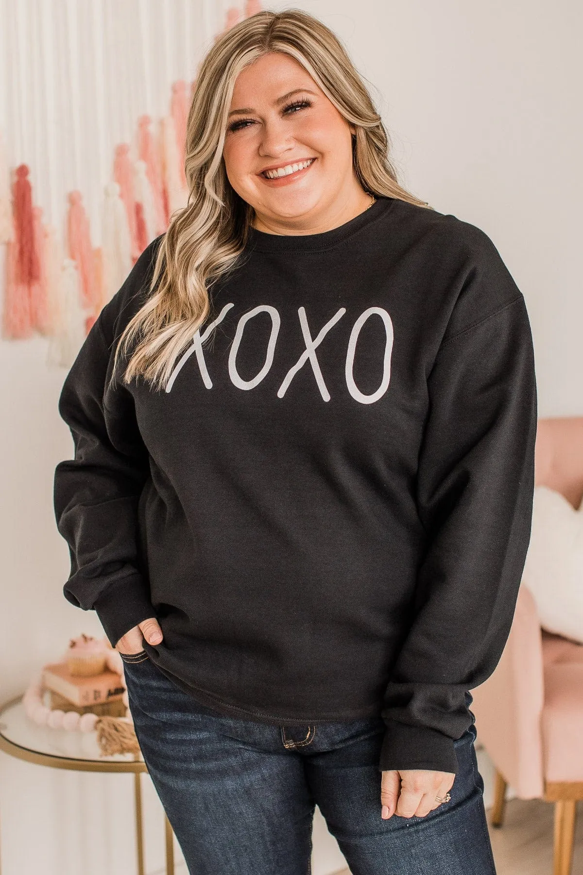 Hugs & Kisses "XOXO" Graphic Pullover- Black