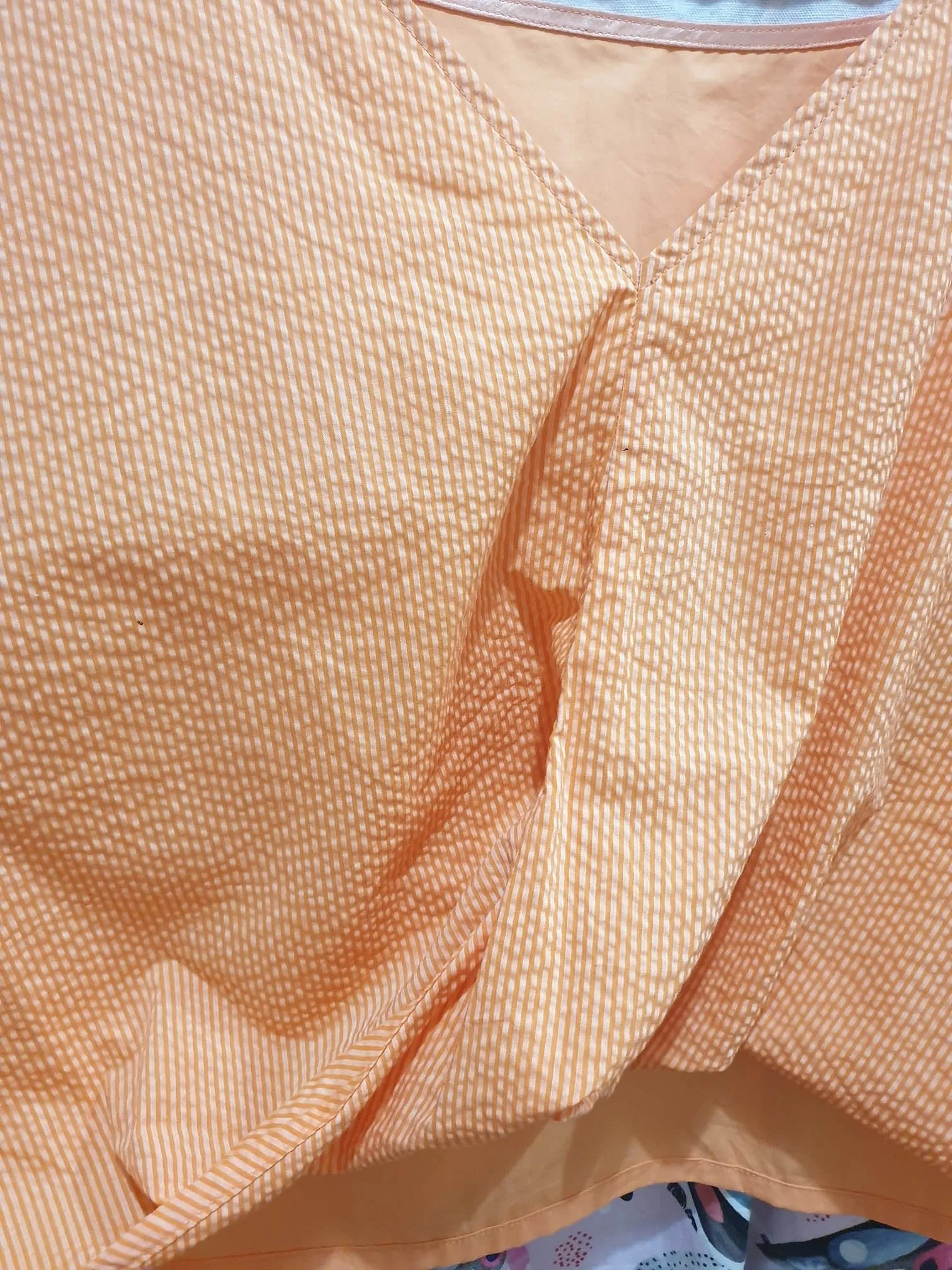 Kuwaii cropped orange top size 16
