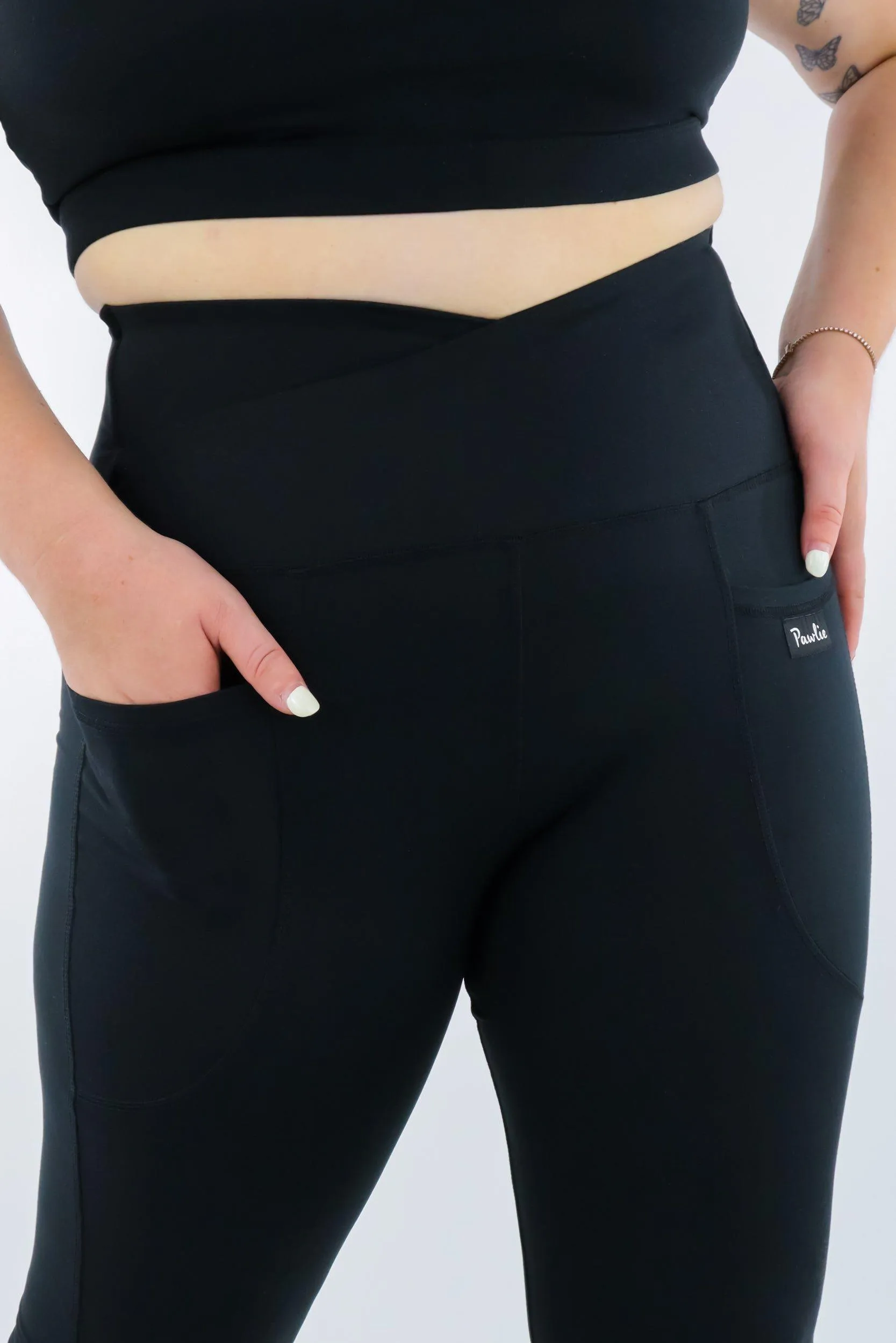 Plain Black - Regular Flarey Leggings - Leg Pockets