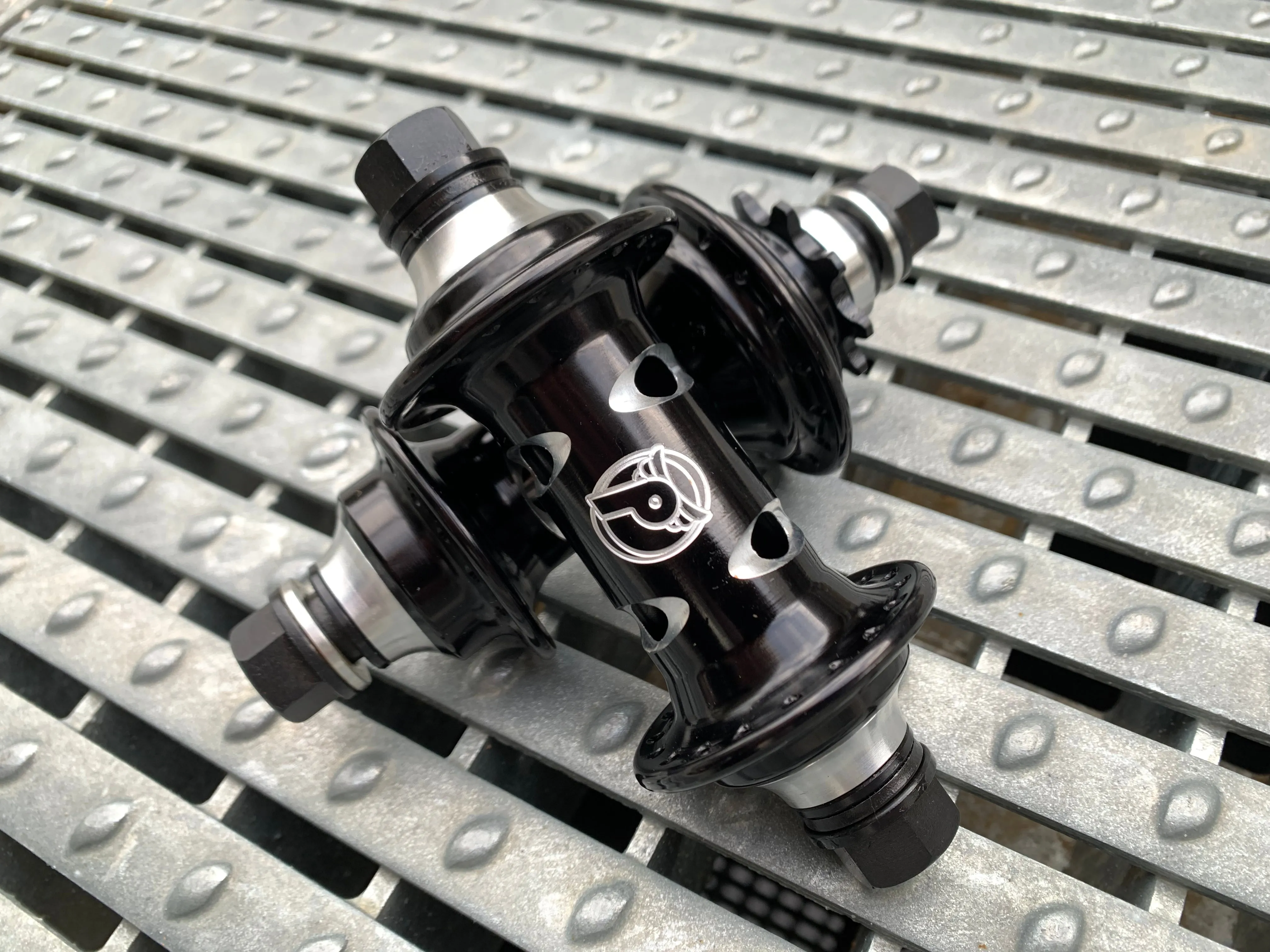 PROFILE MINI "CATS EYE" BLACK LIMITED EDITION HUBSET - RHD