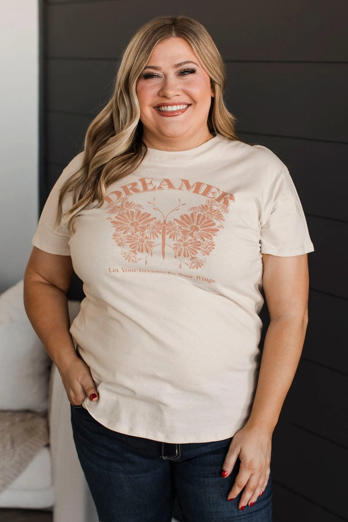 "Dreamer" Graphic Tee- Sand