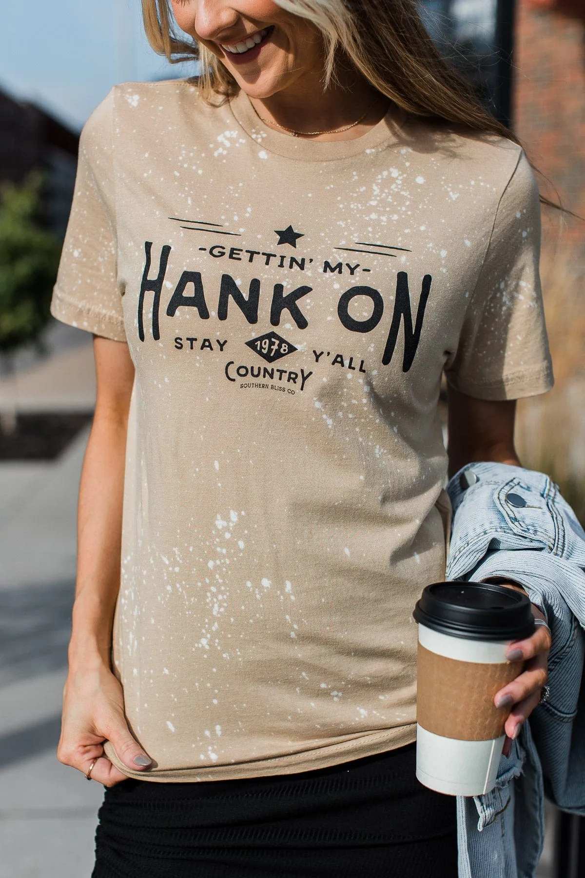 "Gettin My Hank On" Graphic Tee- Sand