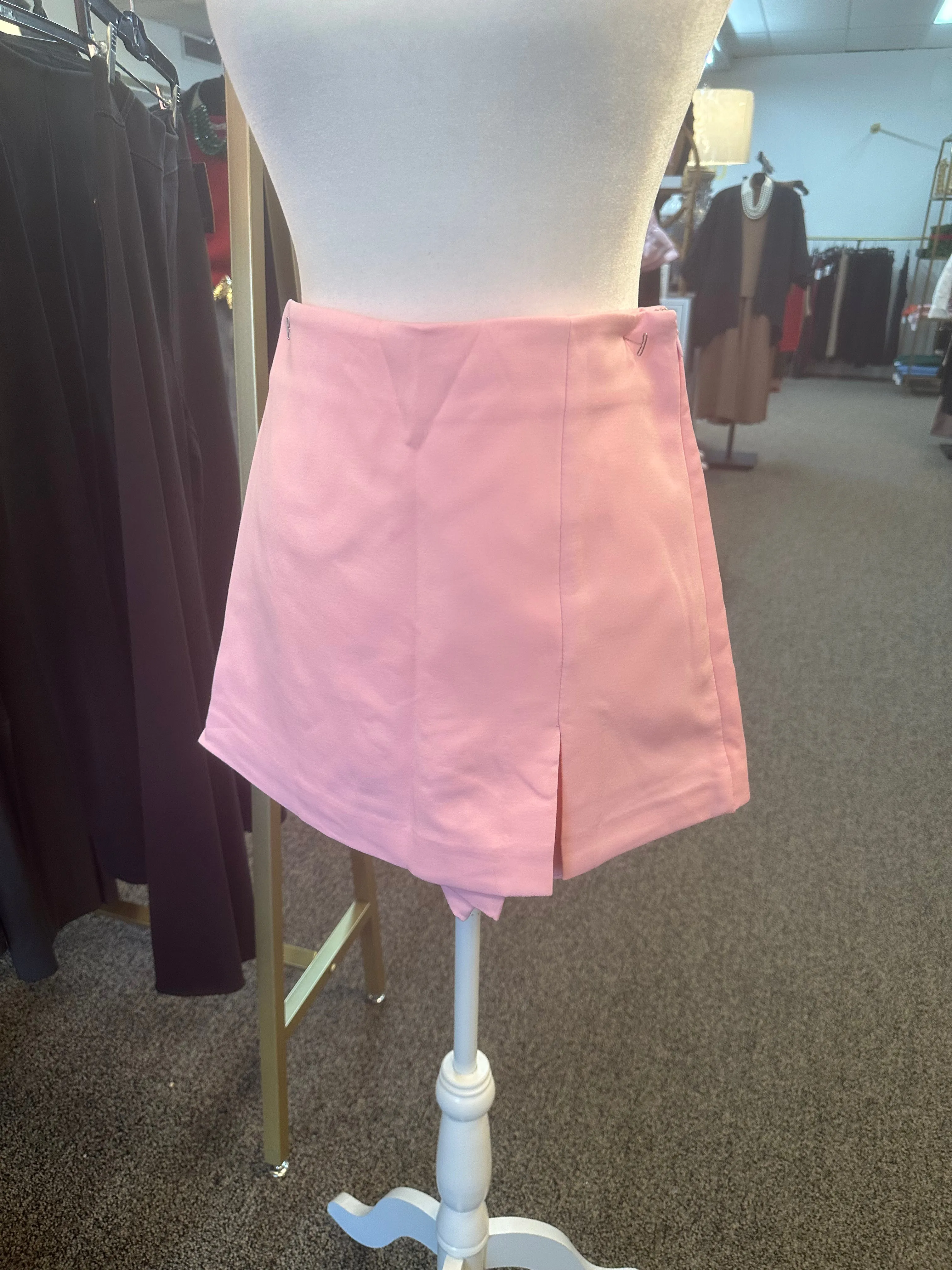The Margot Slit Detail Skort - Pink