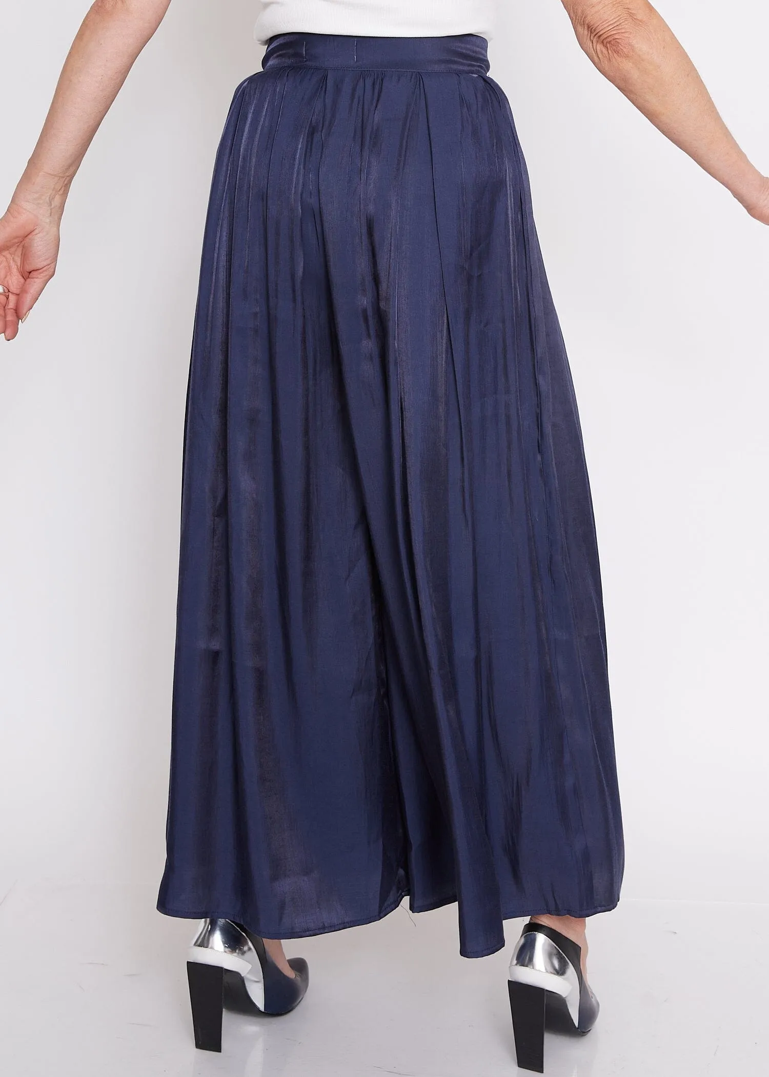 Wide Leg Silky Trouser