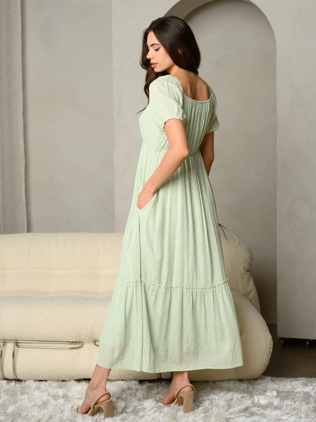 WOMEN'S SHORT SLEEVE DITSY FLORAL PRINT V-NECK WITH RUFFLE DETAIL MAXI DRESS